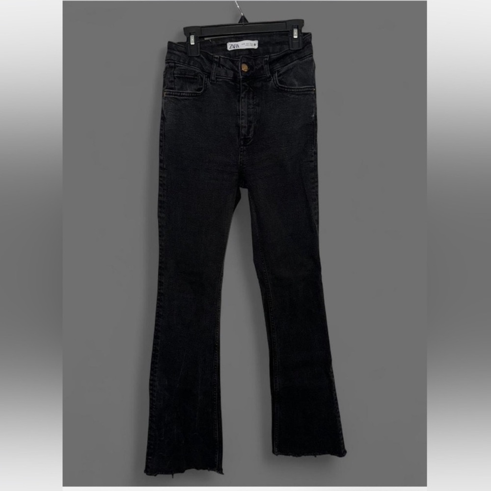 Zara Women’s Black High-Rise Flare Jeans